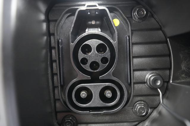 2024 Hyundai IONIQ 6 — photo 8 of 23