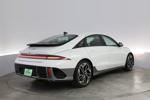 2024 Hyundai IONIQ 6 — photo 2 of 23