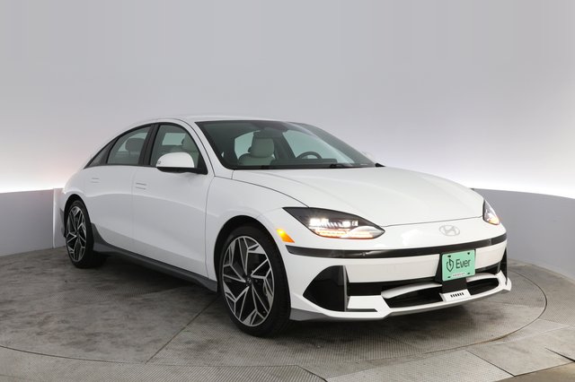 2024 Hyundai IONIQ 6 — photo 10 of 23