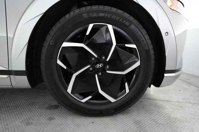 2024 Hyundai IONIQ 5 — photo 16 of 23