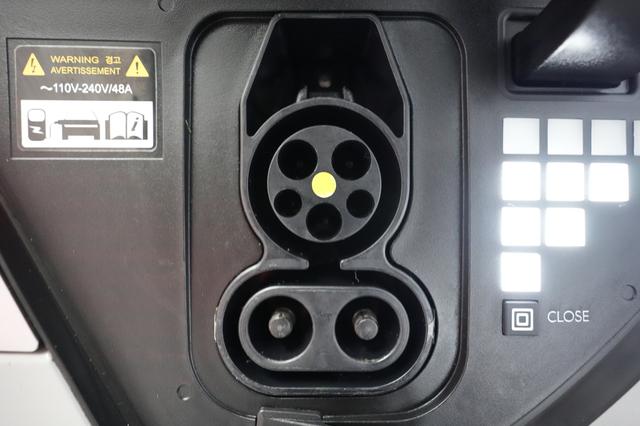 2024 Hyundai IONIQ 5 — photo 8 of 23