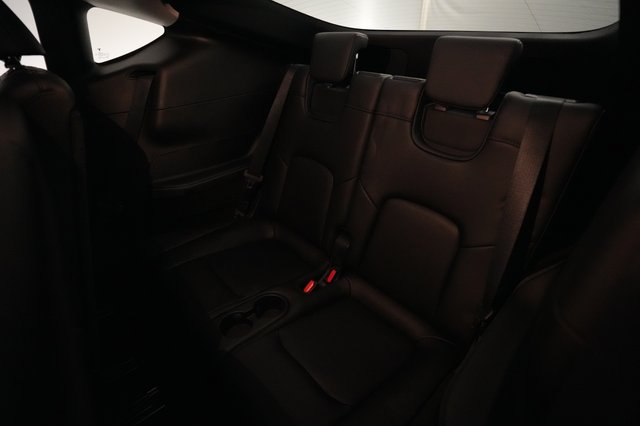 2022 Tesla Model Y — photo 18 of 24