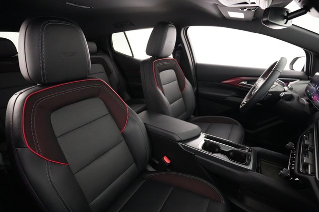 2024 Chevrolet Equinox EV — photo 18 of 23