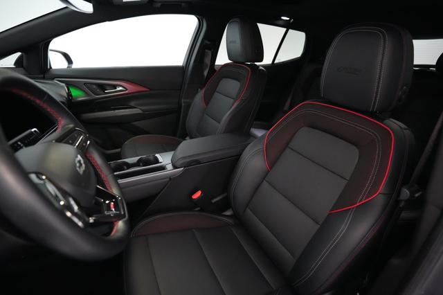 2024 Chevrolet Equinox EV — photo 3 of 20