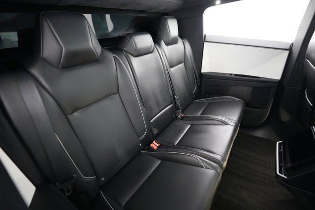 2024 Tesla Cybertruck — photo 4 of 22