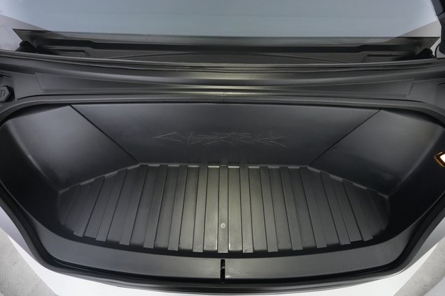 2024 Tesla Cybertruck — photo 17 of 22