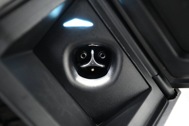 2024 Tesla Cybertruck — photo 8 of 22