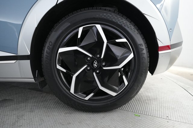 2024 Hyundai IONIQ 5 — photo 7 of 25