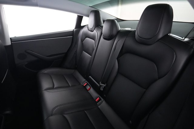 2025 Tesla Model 3 — photo 19 of 24