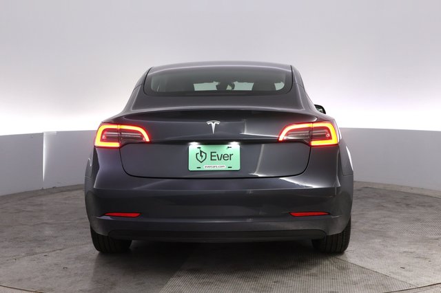2023 Tesla Model 3 — photo 12 of 21