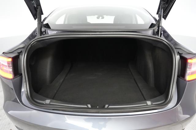 2023 Tesla Model 3 — photo 6 of 21