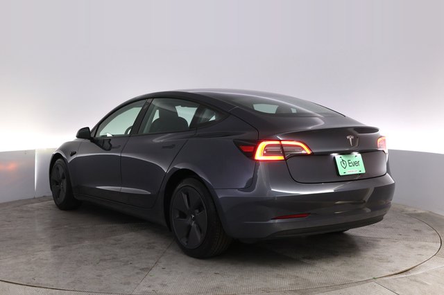 2023 Tesla Model 3 — photo 13 of 21