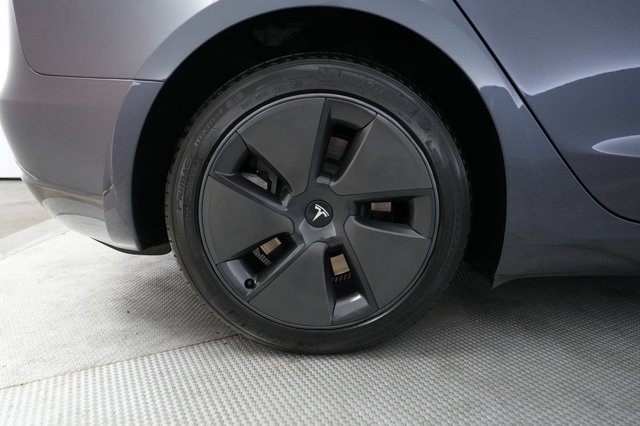 2023 Tesla Model 3 — photo 17 of 21