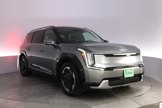 2024 Kia EV9 — photo 10 of 25