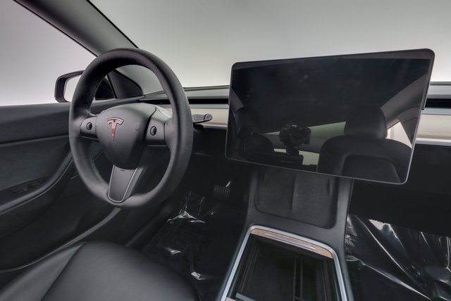 2022 Tesla Model Y — photo 20 of 28