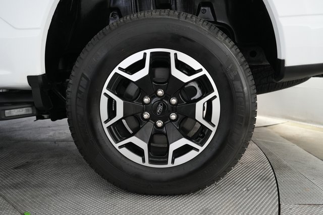 2023 Ford F-150 Lightning — photo 7 of 18