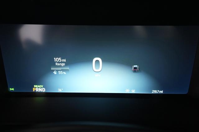 2023 Ford F-150 Lightning — photo 5 of 18