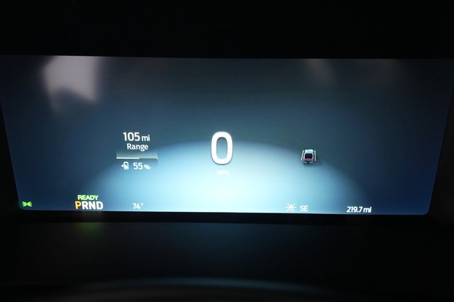 2023 Ford F-150 Lightning — photo 5 of 18