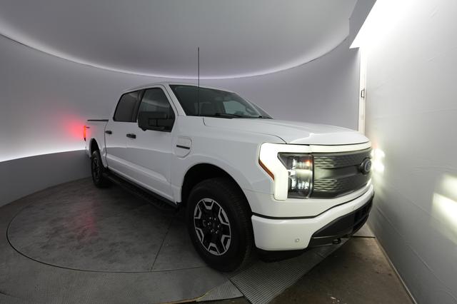 2023 Ford F-150 Lightning — VIN 1FTVW1EL2PWG11166