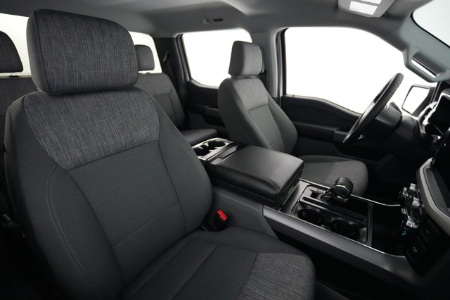 2023 Ford F-150 Lightning — photo 12 of 19