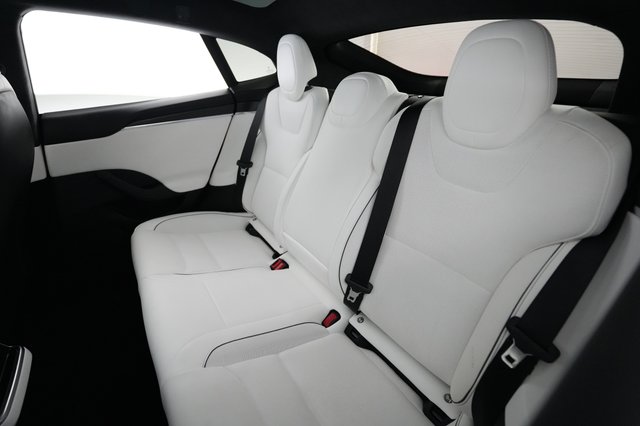 2023 Tesla Model S — photo 19 of 22