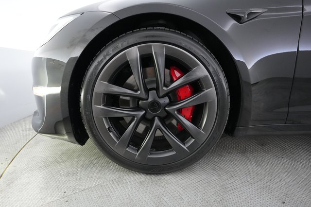2023 Tesla Model S — photo 15 of 22