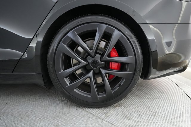 2023 Tesla Model S — photo 7 of 22