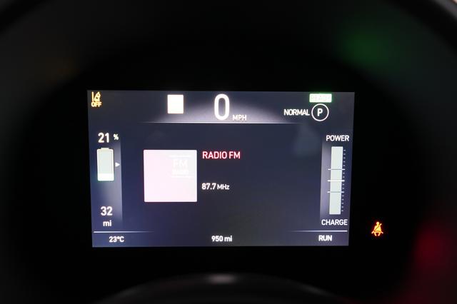 2025 Fiat 500e — photo 5 of 24