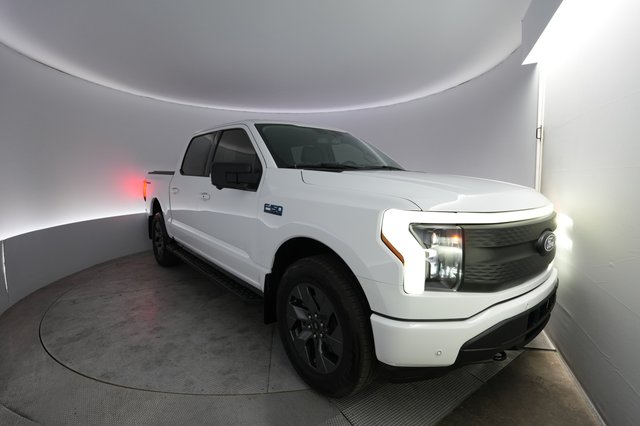 2025 Ford F-150 Lightning — VIN 1FT6W3L78SWG01322