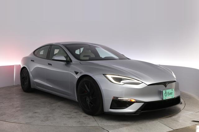 2026 Tesla Model S — photo 10 of 22