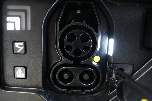 2024 Kia EV9 — photo 8 of 24