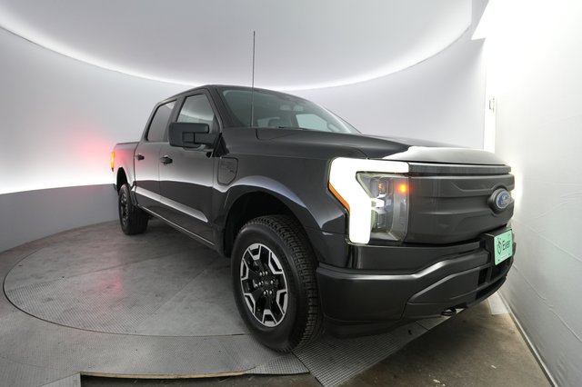 2022 Ford F-150 Lightning — VIN 1FTVW1EL2NWG05056