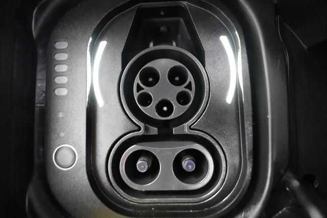 2024 Fiat 500e — photo 8 of 23