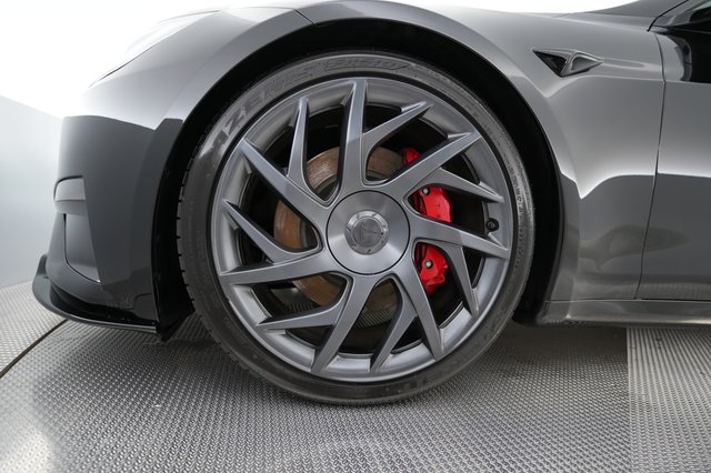 2026 Tesla Model S — photo 15 of 26