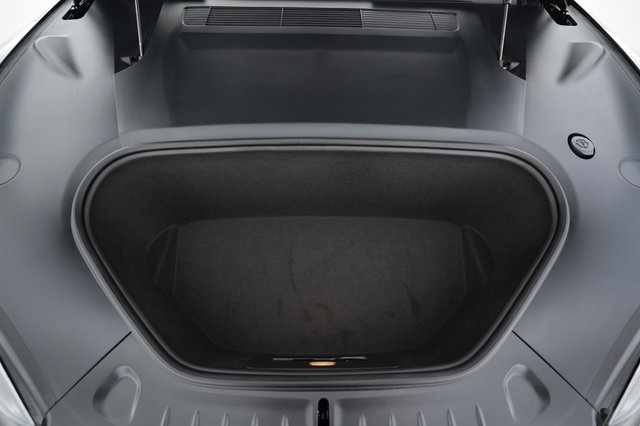 2026 Tesla Model S — photo 23 of 26