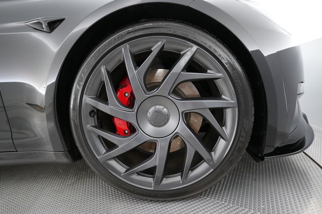 2026 Tesla Model S — photo 17 of 26