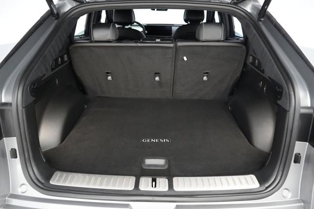 2023 Genesis GV60 — photo 6 of 25