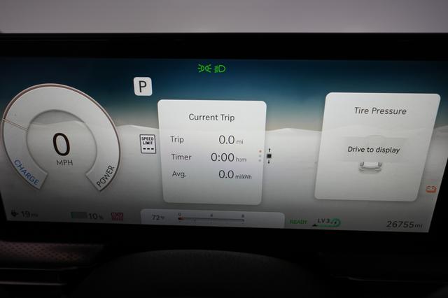2023 Genesis GV60 — photo 5 of 25