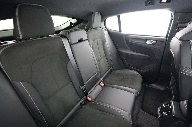 2023 Volvo C40 Recharge — photo 4 of 21