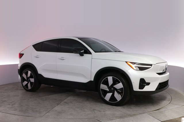 2023 Volvo C40 Recharge — photo 11 of 21