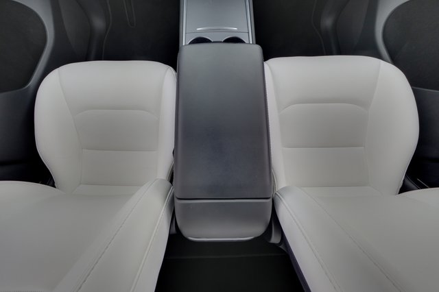 2023 Tesla Model Y — photo 22 of 24