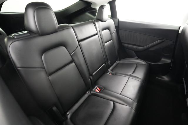 2023 Tesla Model Y — photo 4 of 21
