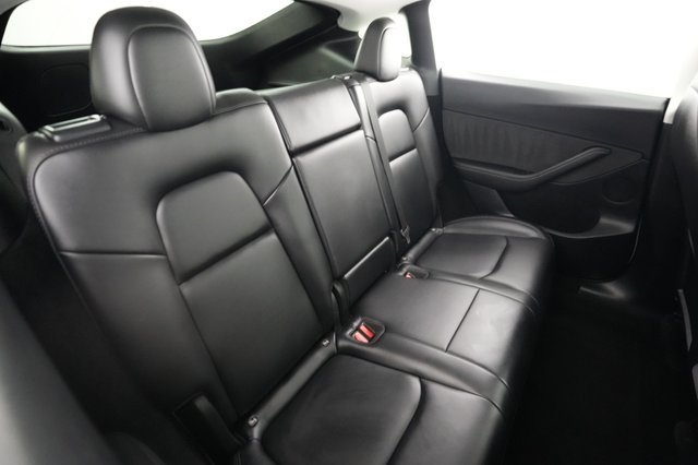 2023 Tesla Model Y — photo 4 of 21