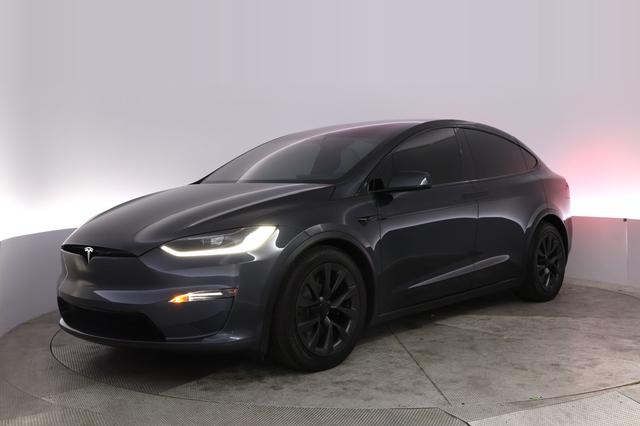 2024 Tesla Model X — VIN 7SAXCBE55RF458012