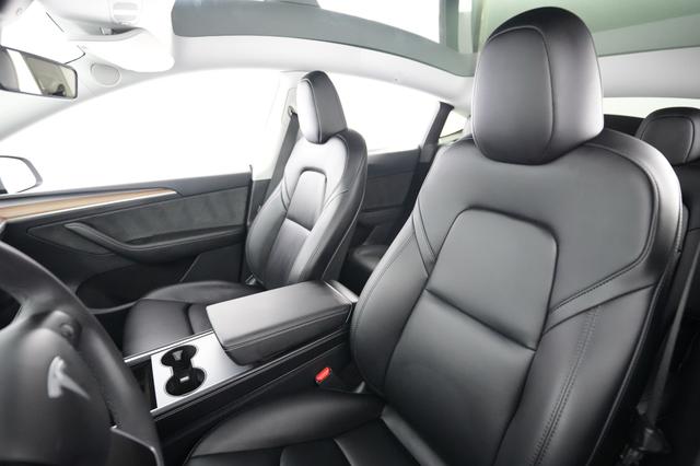 2024 Tesla Model Y — photo 3 of 26