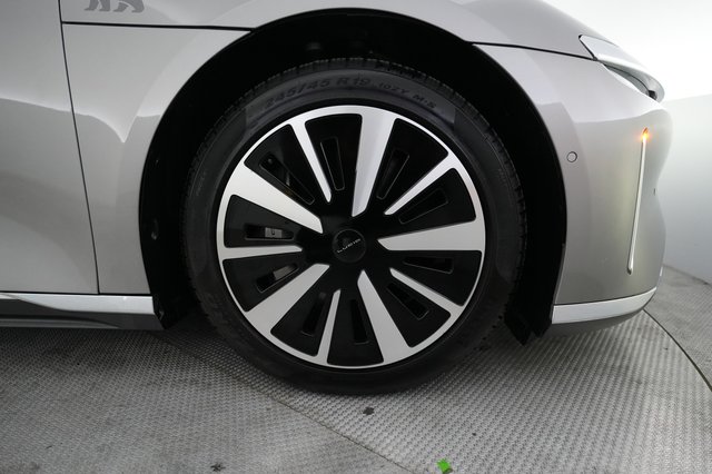 2023 Lucid Air — photo 16 of 22