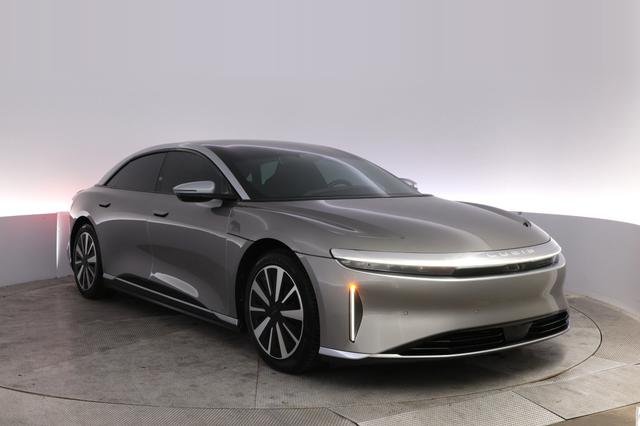 2023 Lucid Air — photo 10 of 22