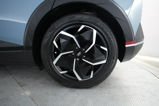 2024 Hyundai IONIQ 5 — photo 7 of 25
