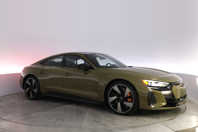 2022 Audi RS e-tron GT — photo 11 of 25