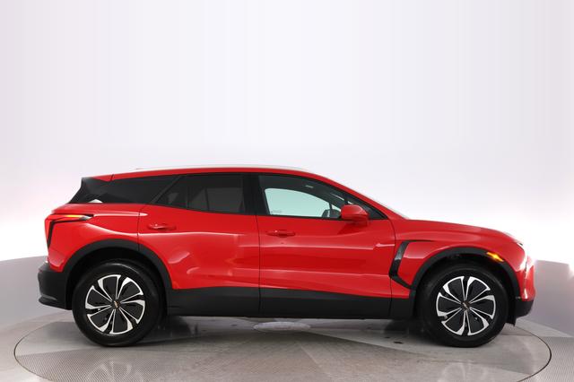 2024 Chevrolet Blazer EV — photo 10 of 24